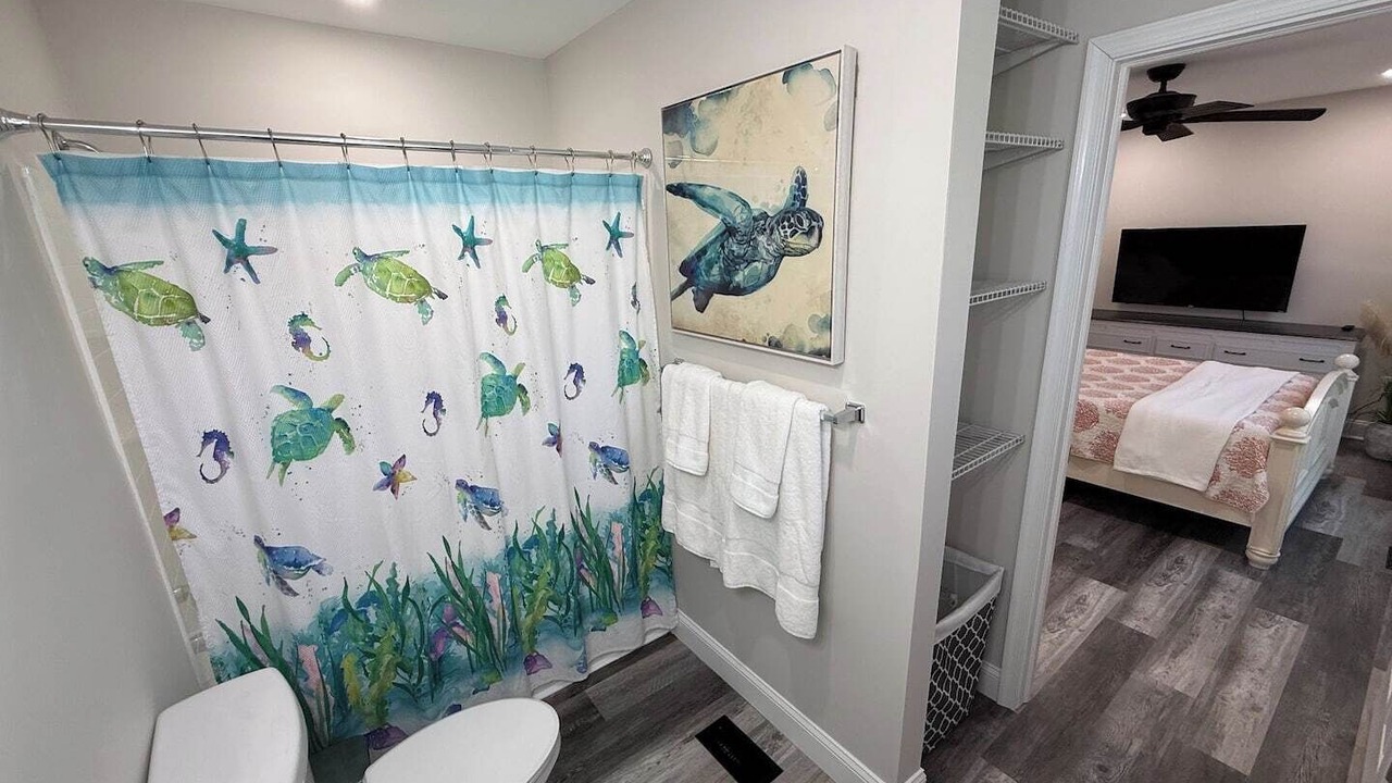 Photo of Bedroom in Cedar Neck