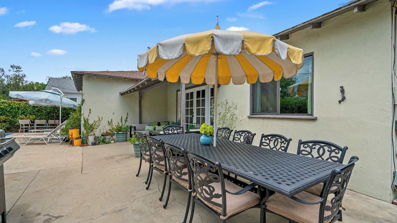 Photo of Outdoor in Sherman Oaks