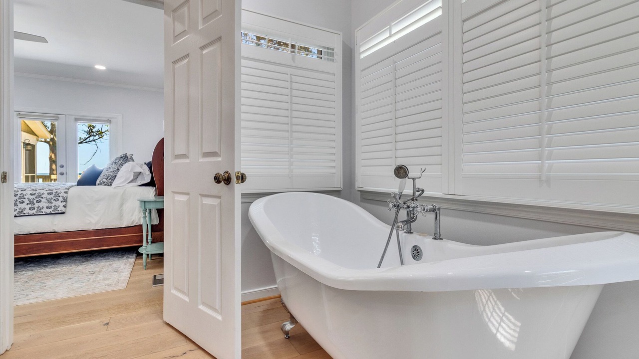 Photo of Bathroom in Edwardsville