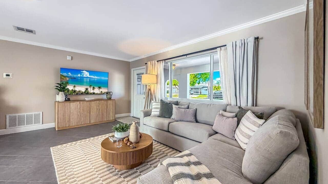 Photo of Livingroom in Garden Isles