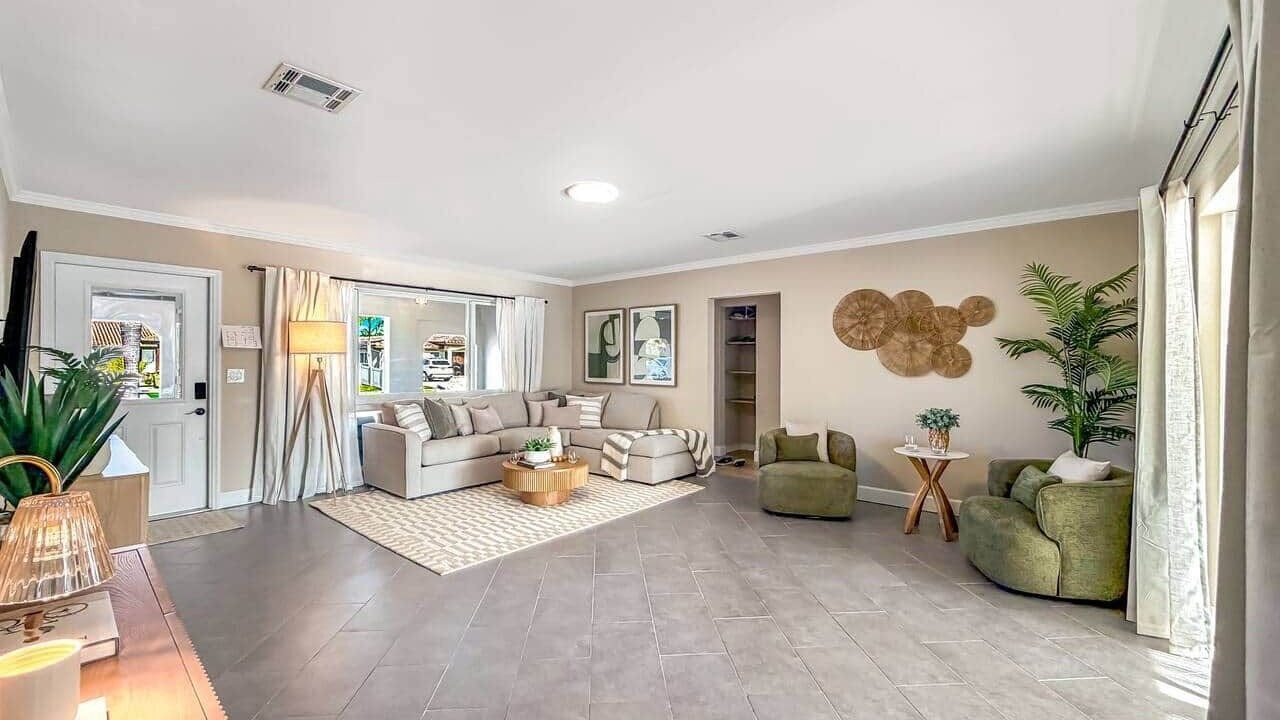 Photo of Livingroom in Garden Isles