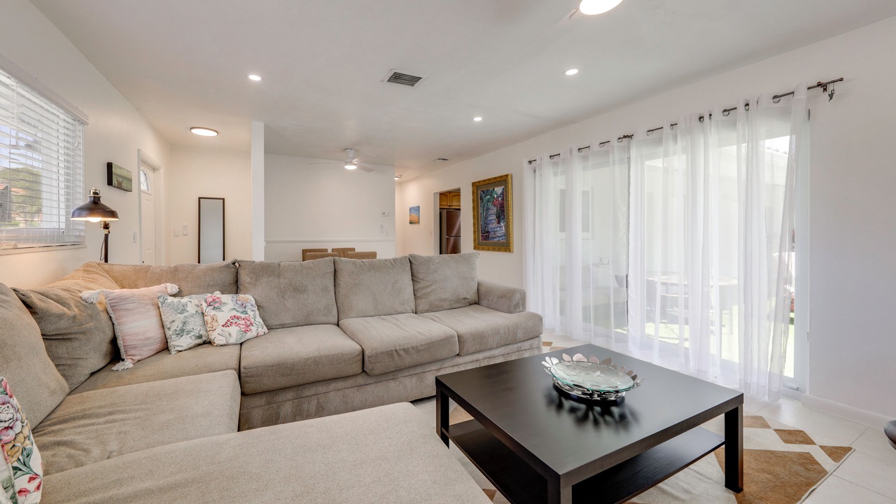Photo of Livingroom in Cypress Point