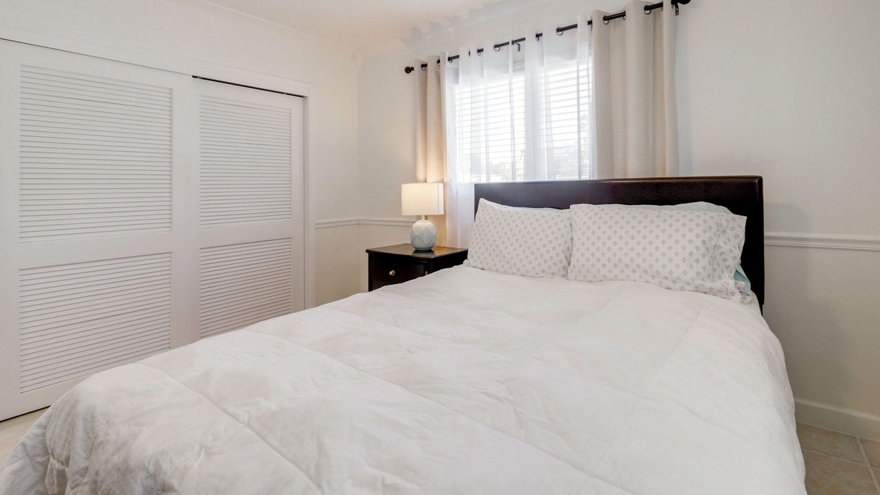 Photo of Bedroom in Cypress Point