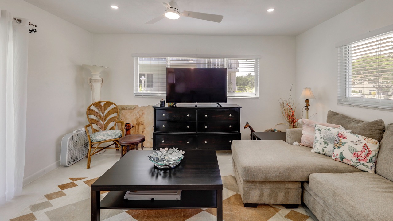 Photo of Livingroom in Cypress Point