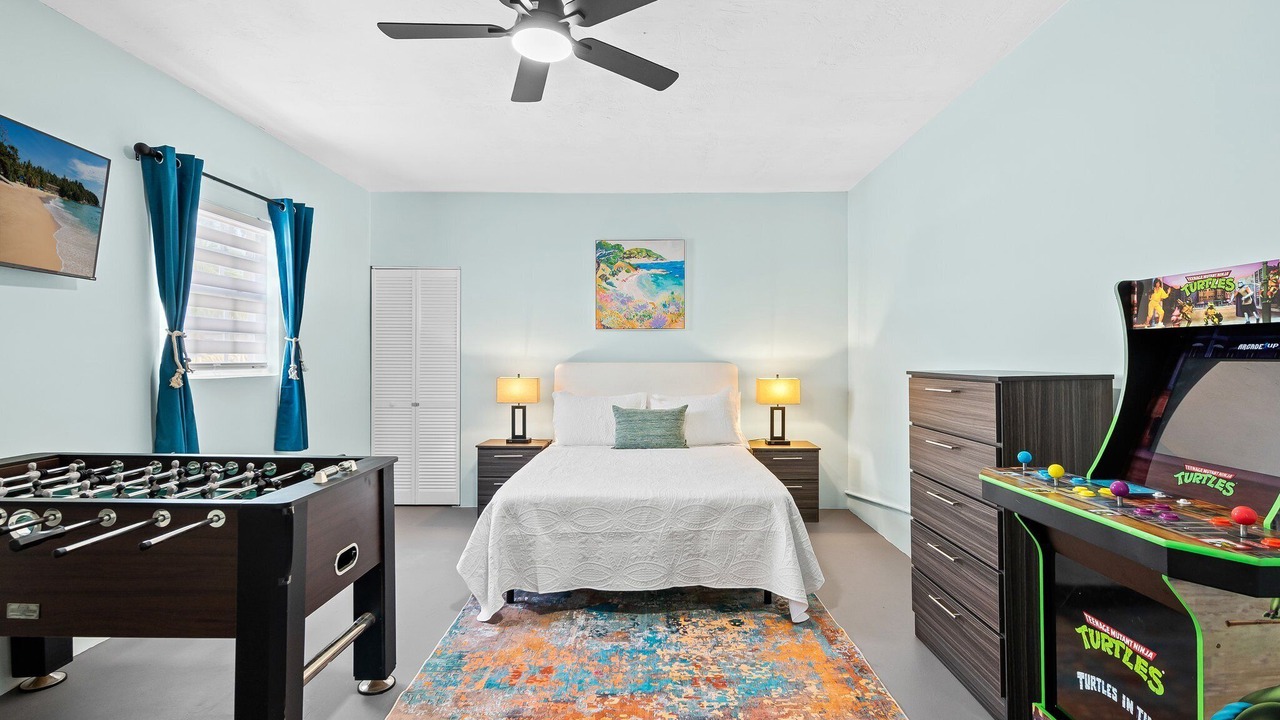 Photo of Bedroom in Dania Beach
