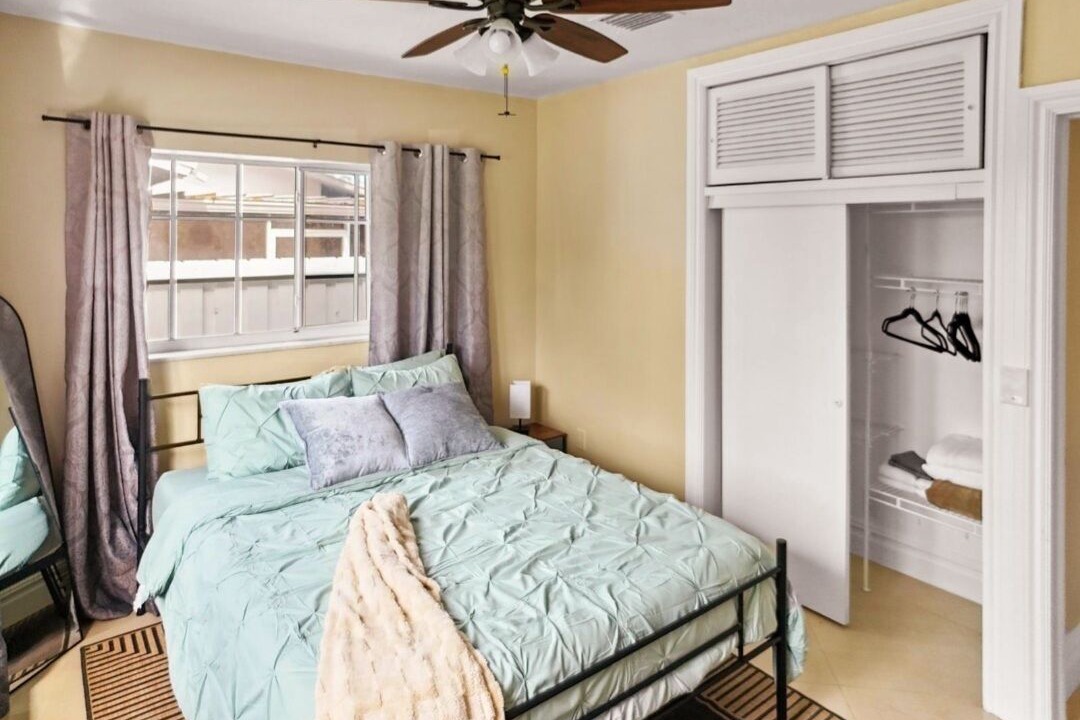 Photo of Bedroom in Hallandale Beach