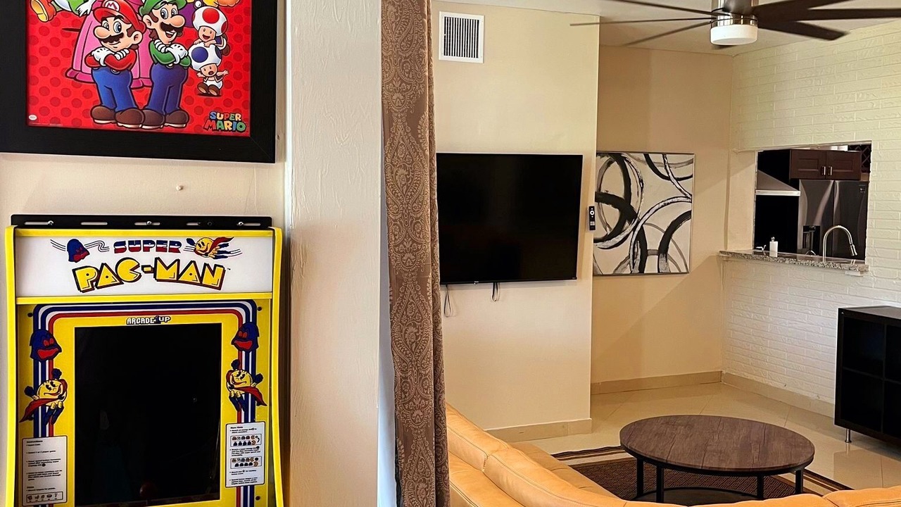 Photo of Livingroom in Hallandale Beach