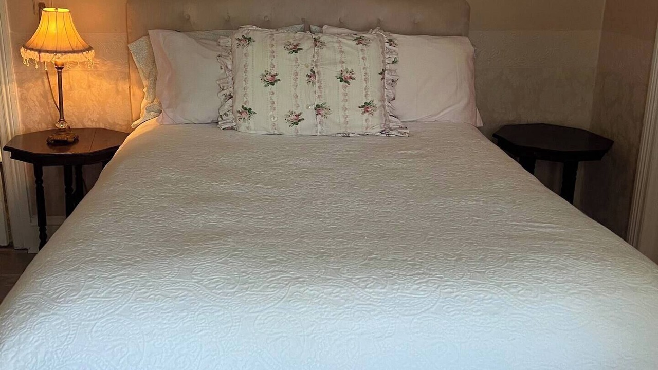 Photo of Bedroom in Spring Lake