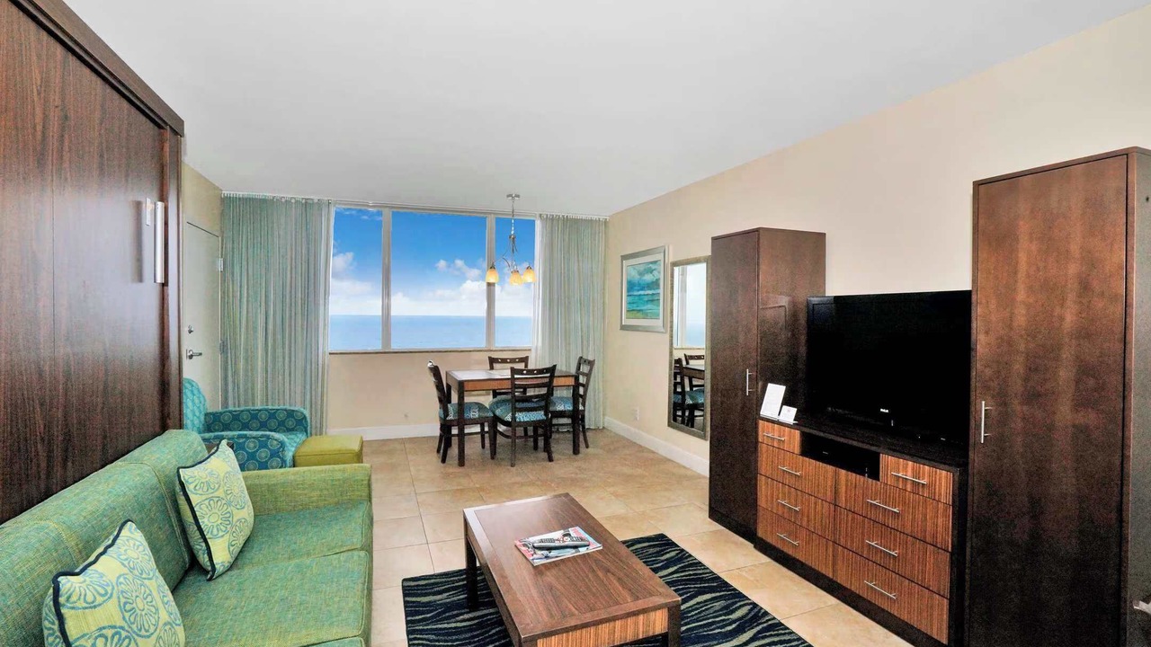 Photo of Livingroom in Hollywood