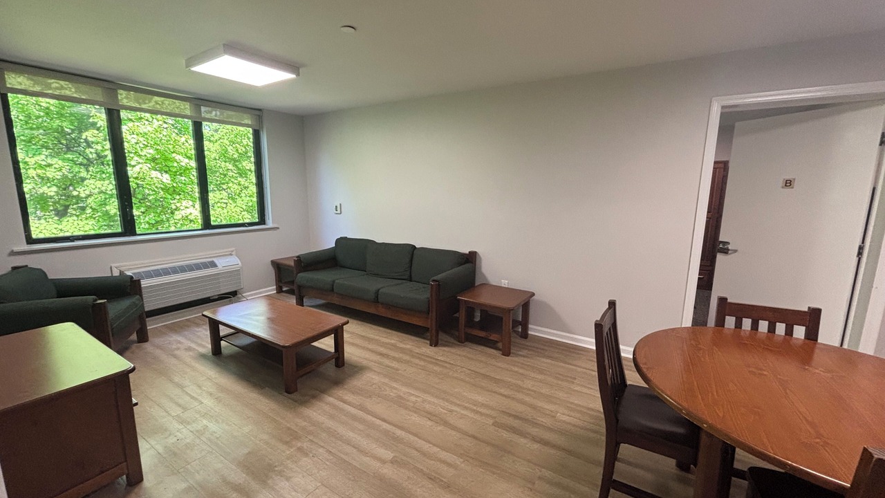Photo of Livingroom in Ampere