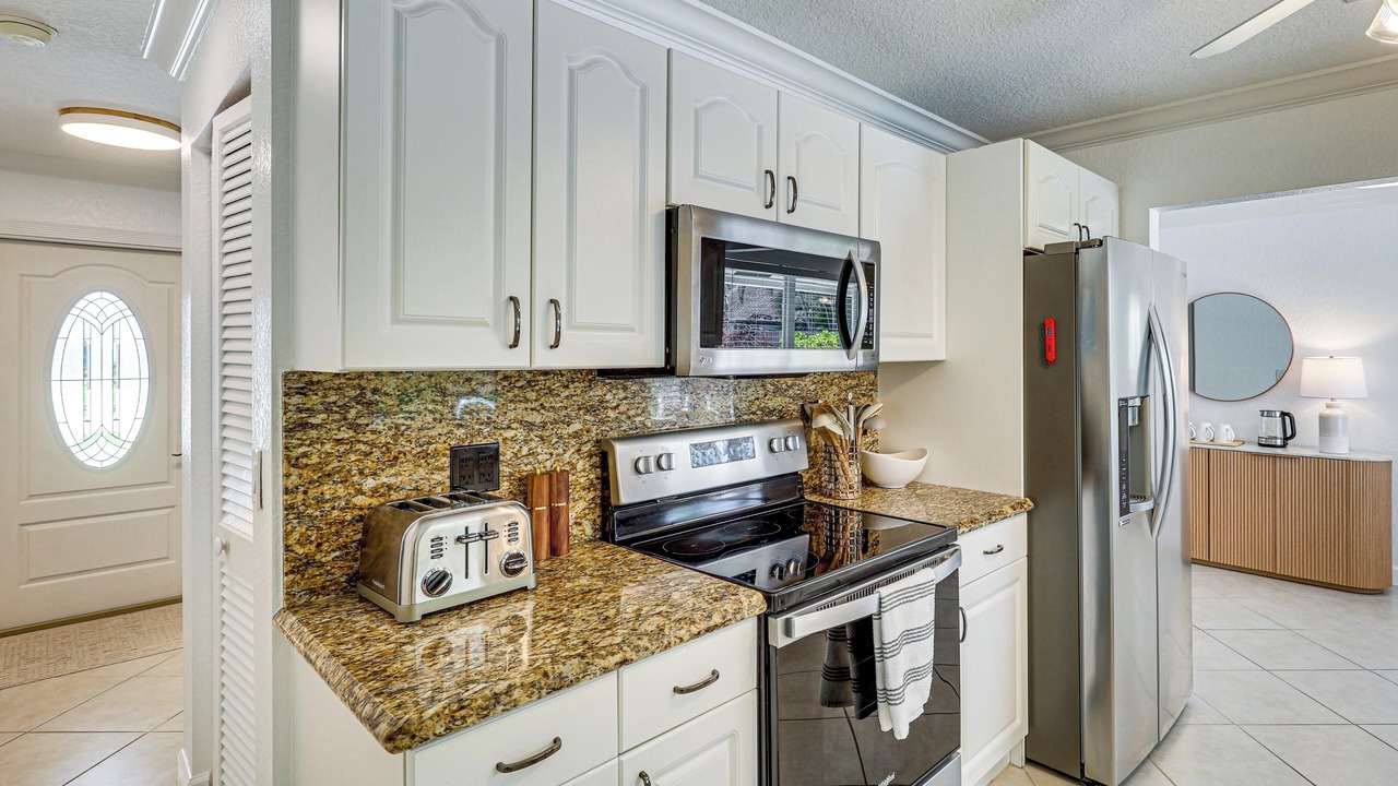 Photo of Kitchen in Tropic Palms