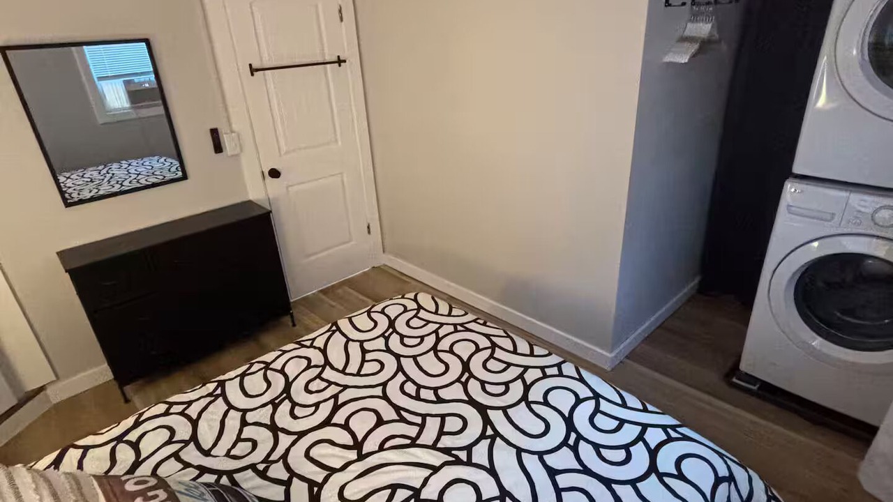 Photo of Bedroom in Verona Beach