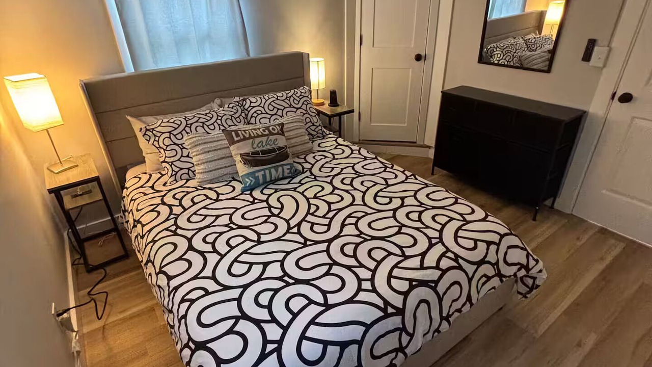 Photo of Bedroom in Verona Beach