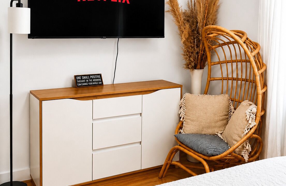 Photo of Bedroom in North Central Hollywood