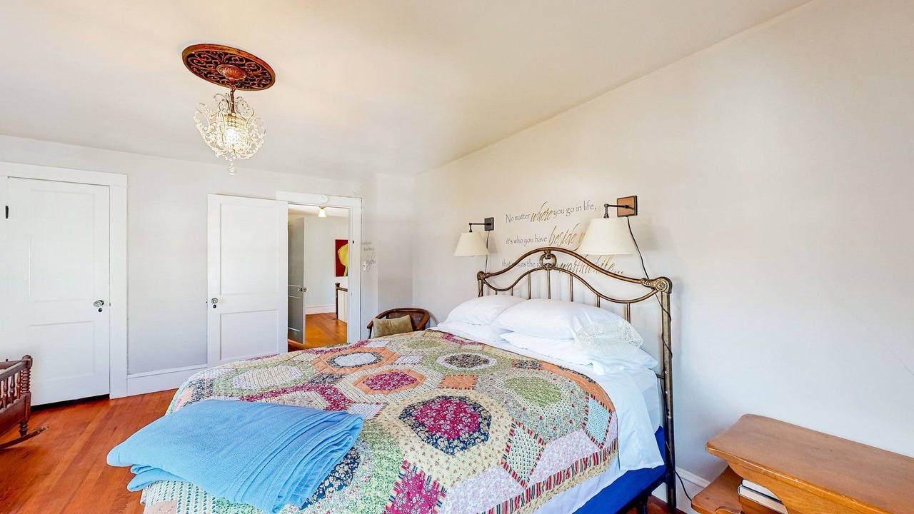 Photo of Bedroom in Hebron