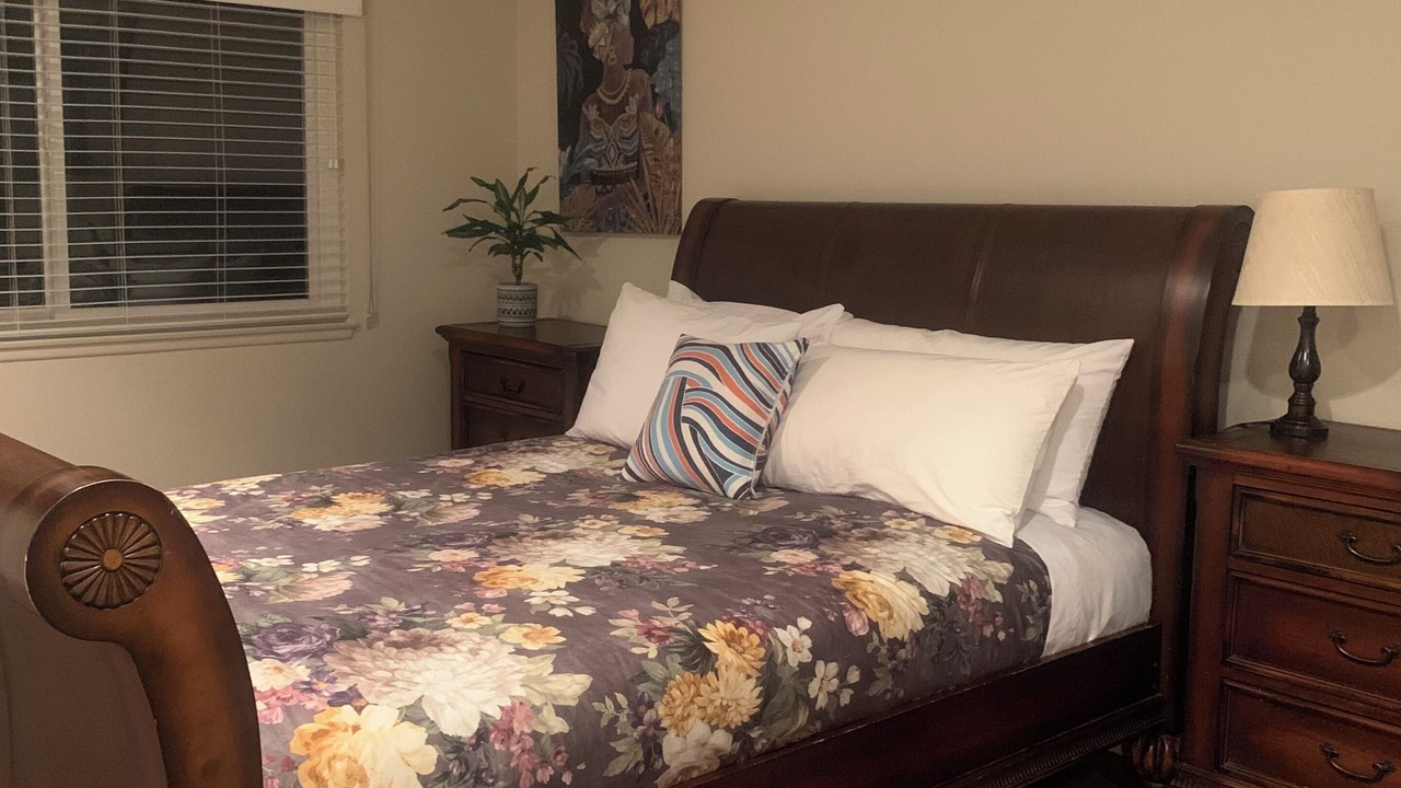Photo of Bedroom in Agoura Hills