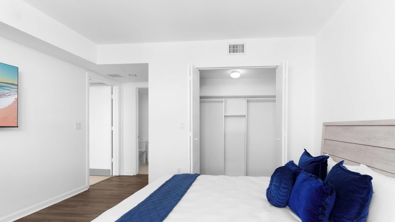 Photo of Bedroom in Hallandale Beach