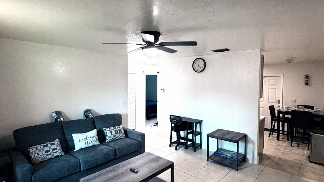 Photo of Livingroom in Hollywood