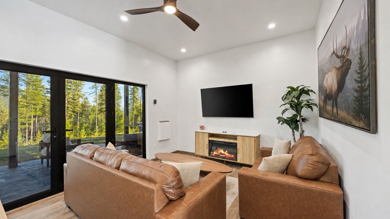 Photo of Livingroom in Martin City