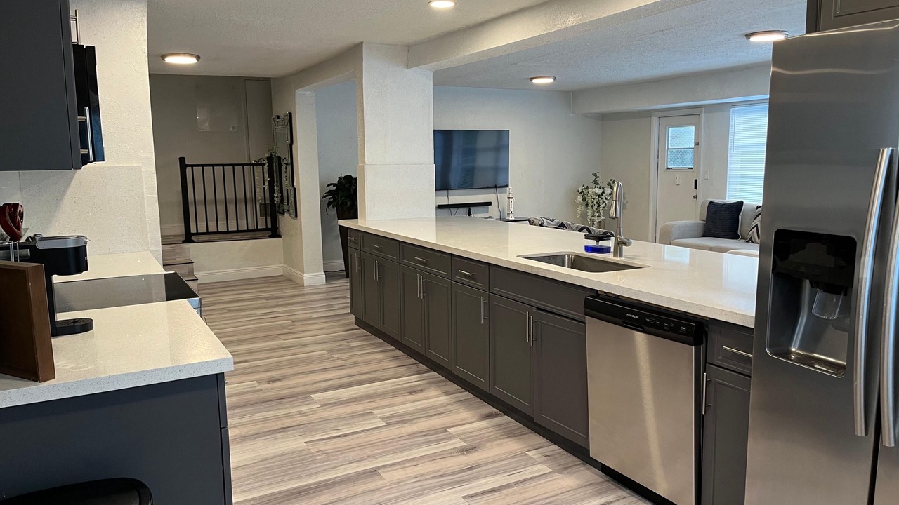 Photo of Kitchen in Lauderdale Lakes