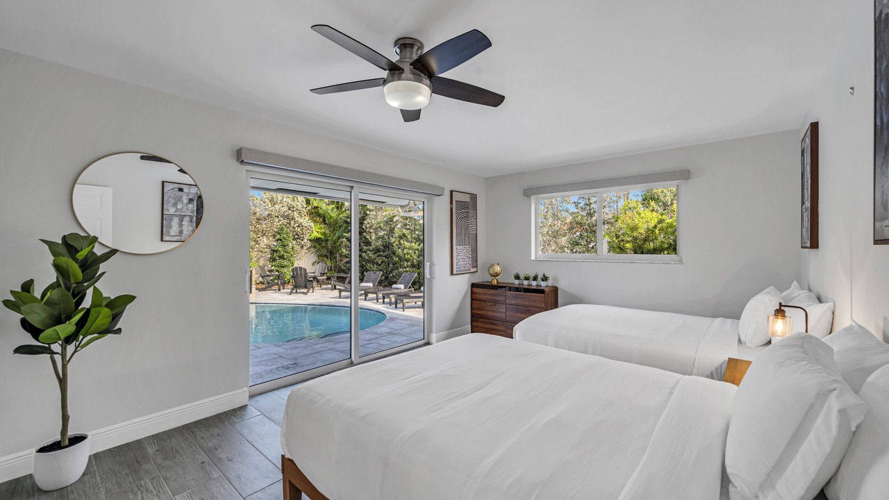 Photo of Bedroom in Imperial Point