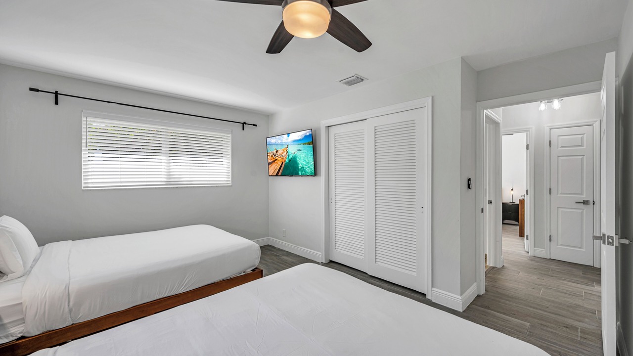 Photo of Bedroom in Imperial Point