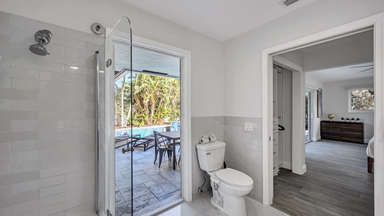 Photo of Bathroom in Imperial Point