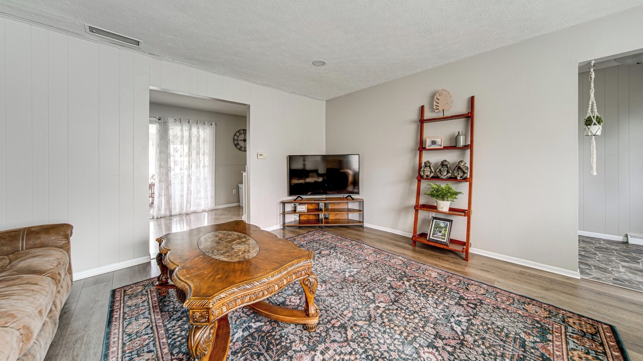 Photo of Livingroom in Austinburg