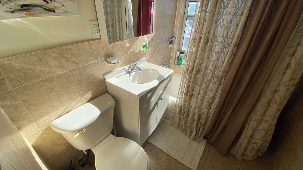 Photo of Bathroom in Weehawken