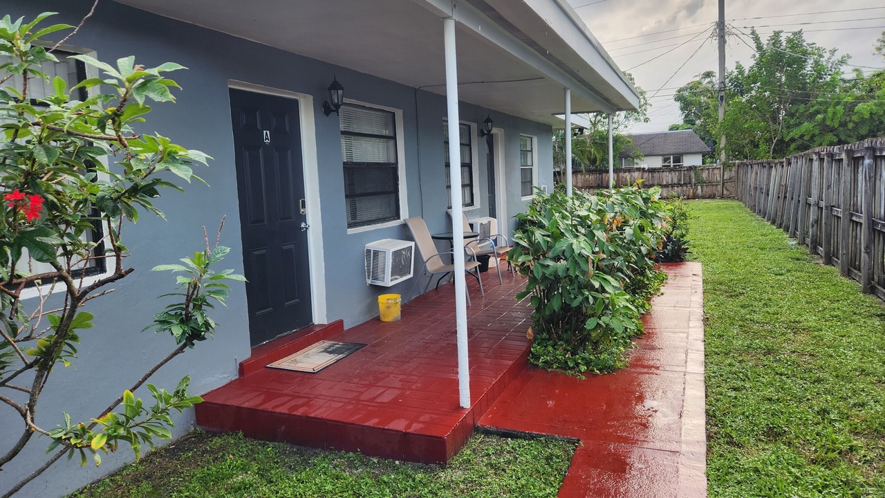 Photo of Patio Balcony in South Middle River