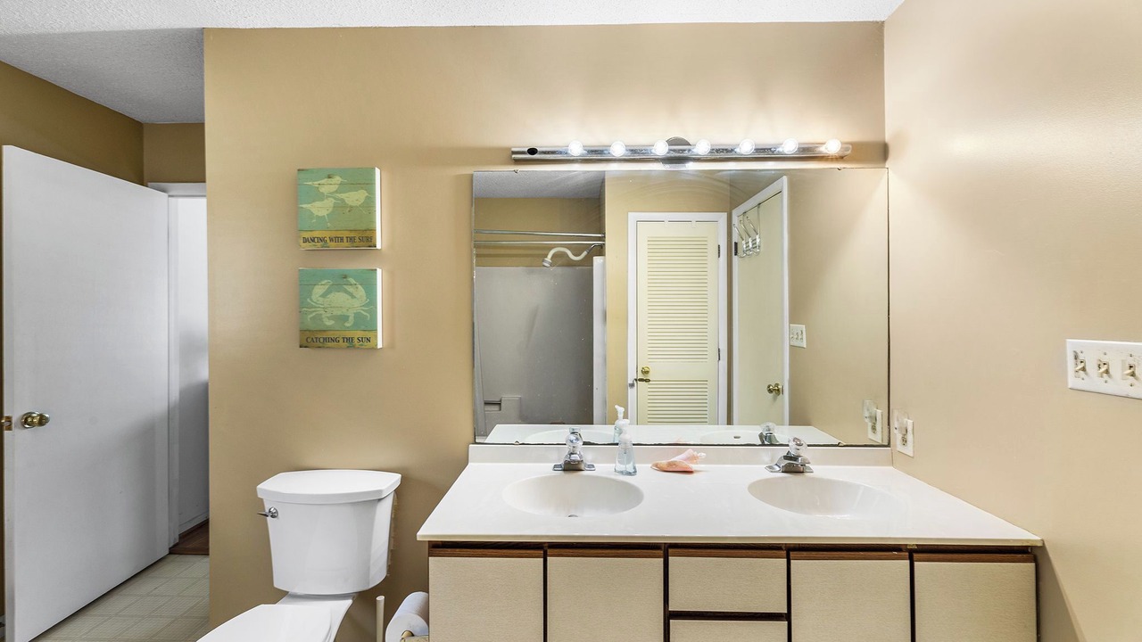 Photo of Bathroom in Bethany Beach