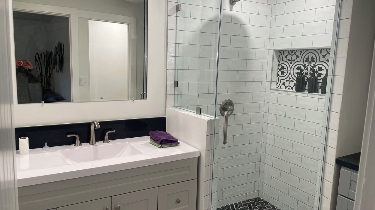 Photo of Bathroom in Valley Village