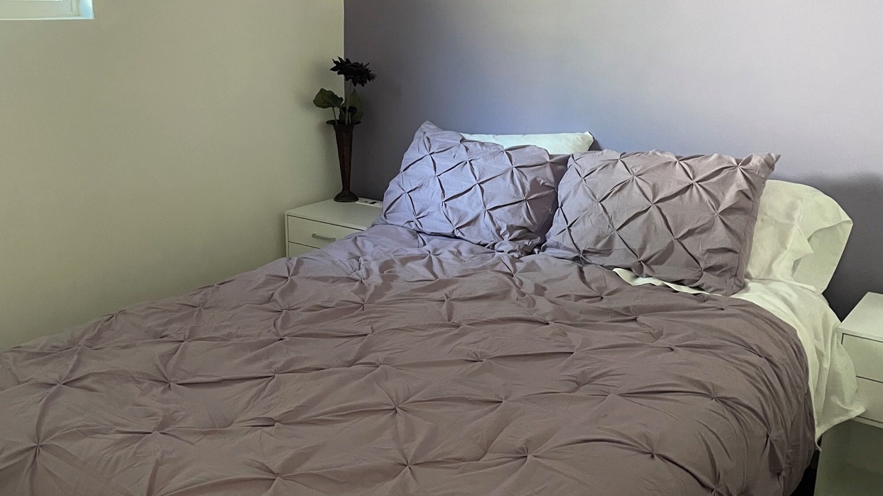 Photo of Bedroom in Valley Village