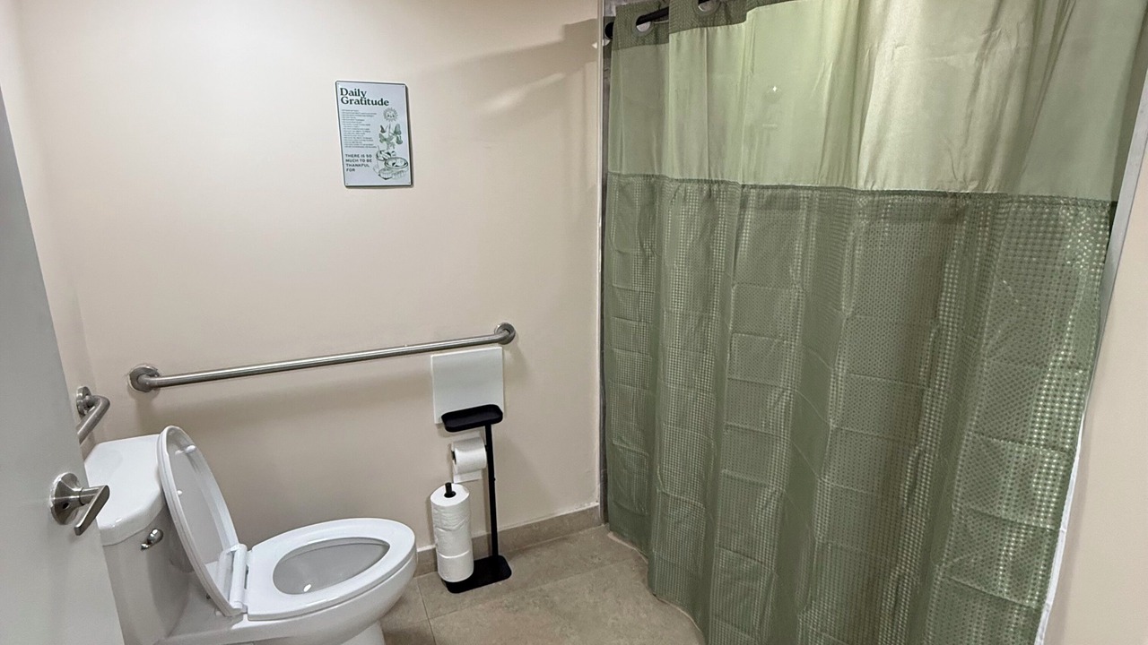 Photo of Bathroom in Hallandale Beach