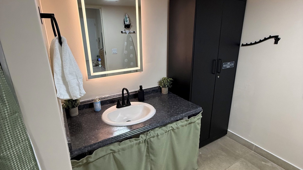 Photo of Bathroom in Hallandale Beach