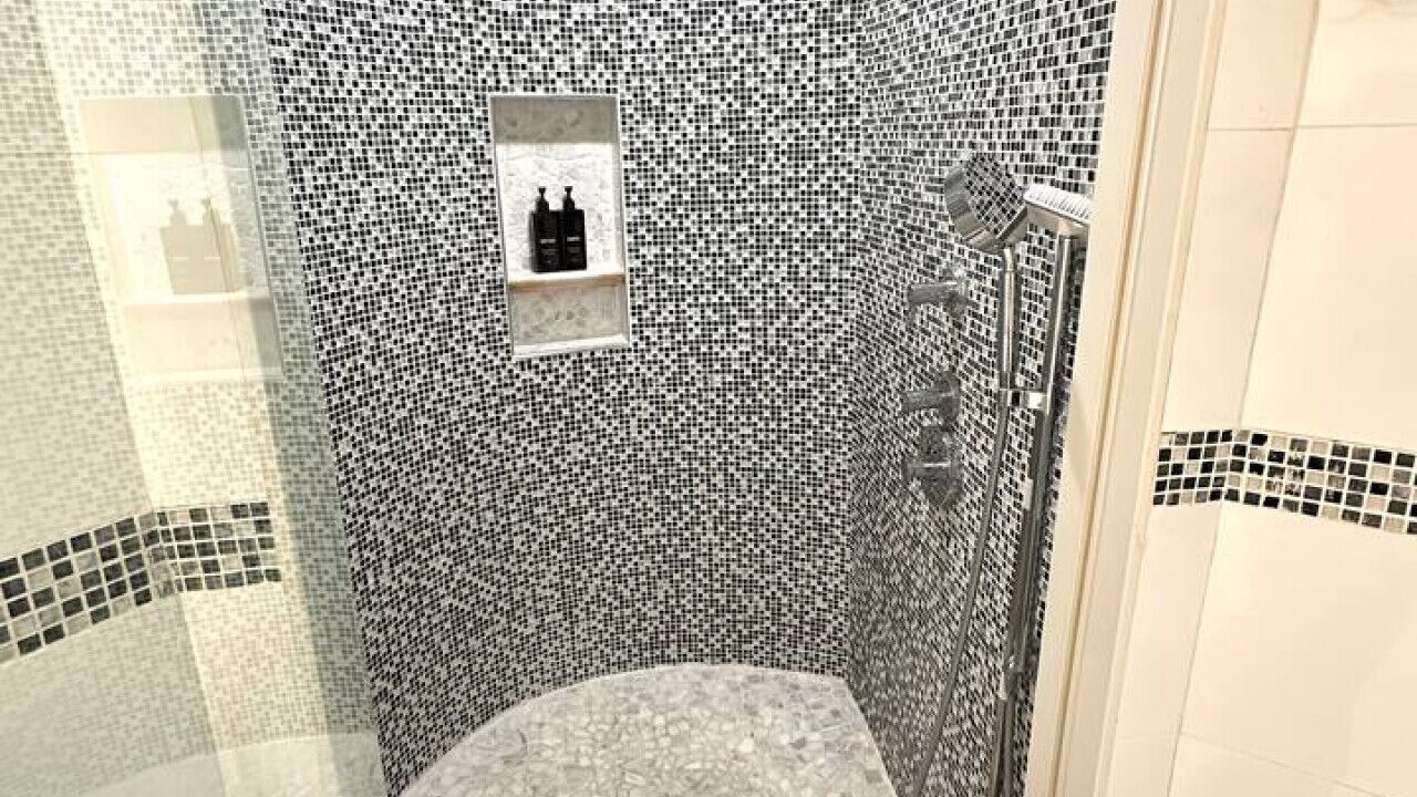 Photo of Bathroom in Weehawken