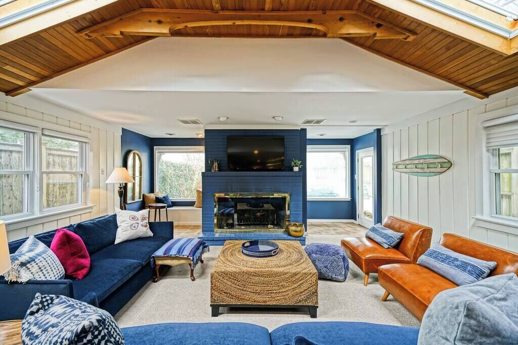 Photo of Livingroom in Historic District