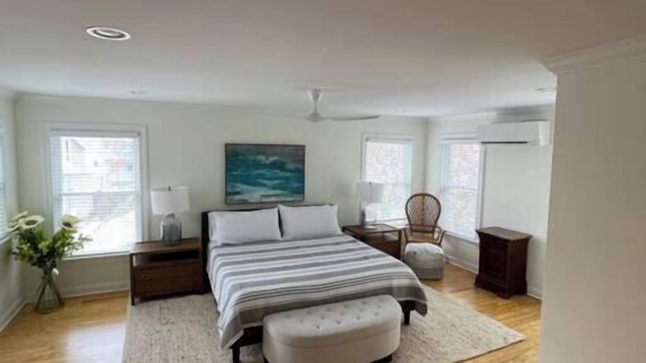Photo of Bedroom in Historic District