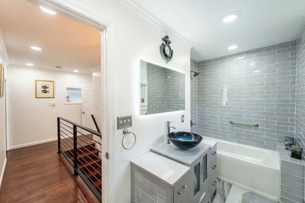 Photo of Bathroom in North Beach
