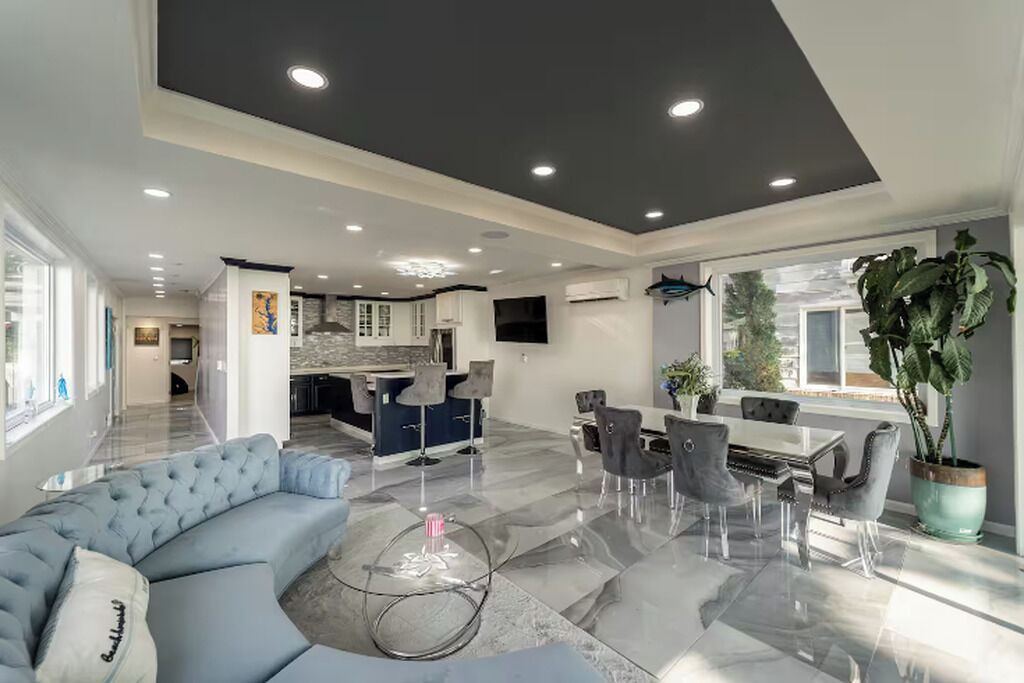 Photo of Livingroom in North Beach
