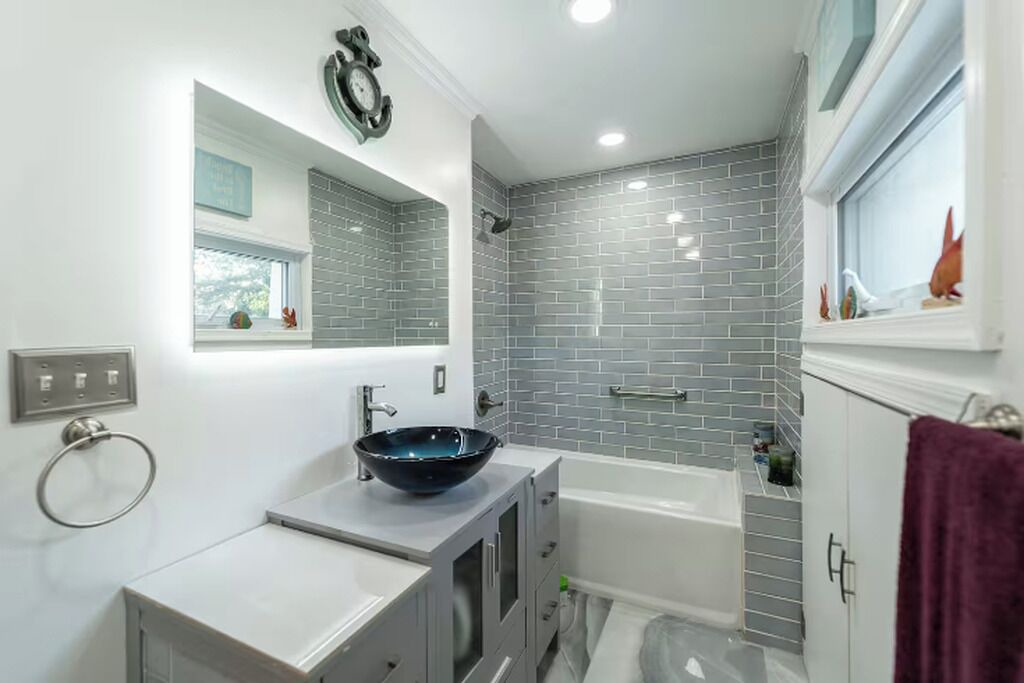 Photo of Bathroom in North Beach