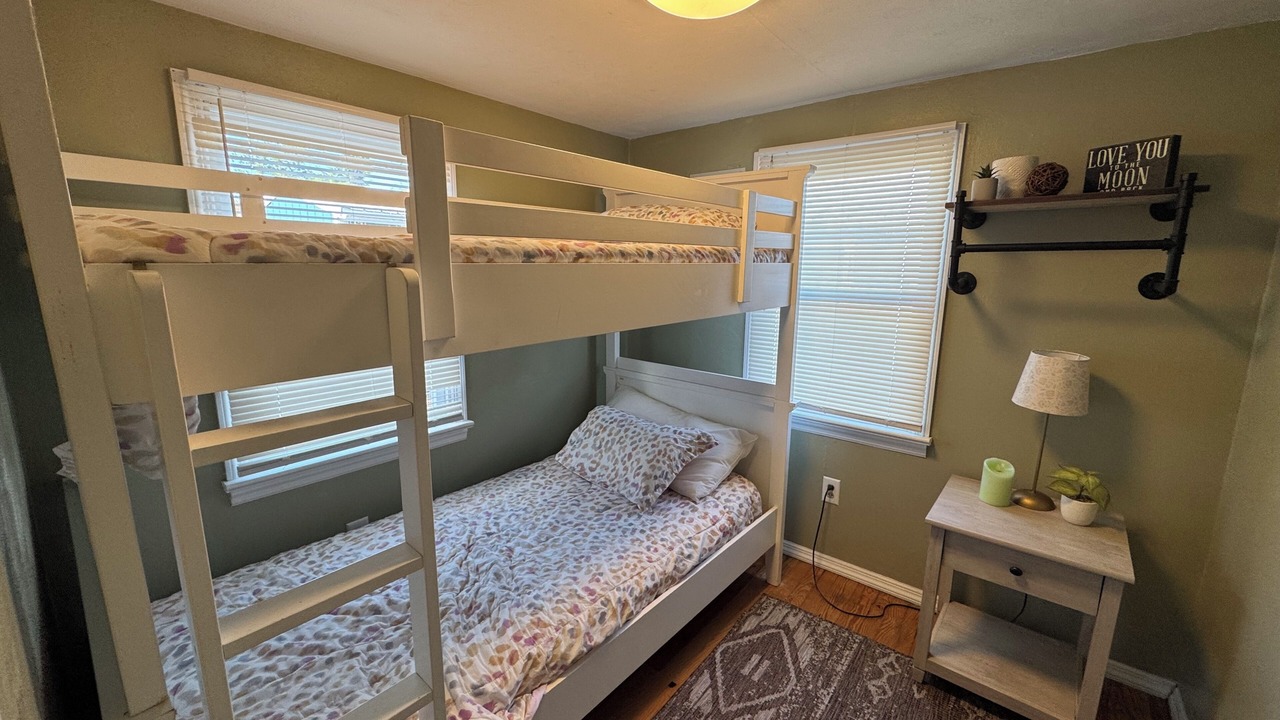 Photo of Bedroom in Broadkill Beach