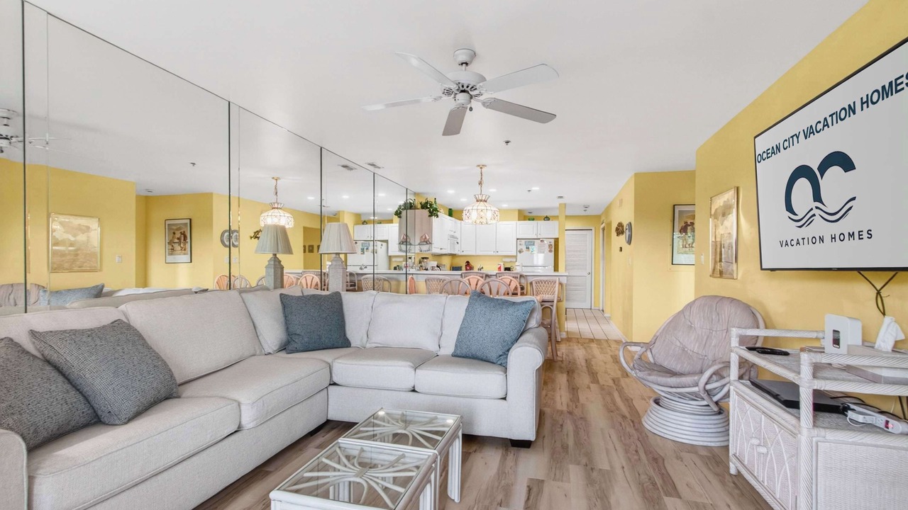 Photo of Livingroom in Heron Harbour Isle