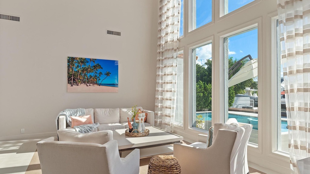 Photo of Livingroom in East Fort Lauderdale