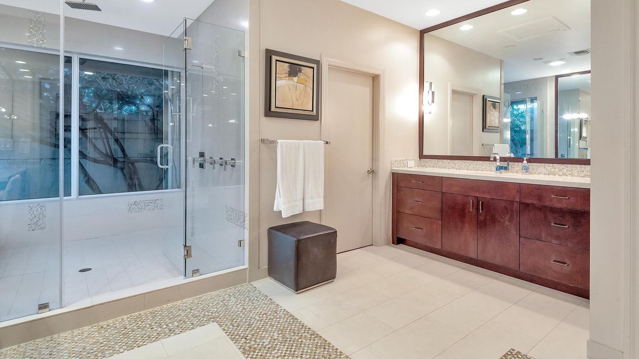 Photo of Bathroom in East Fort Lauderdale