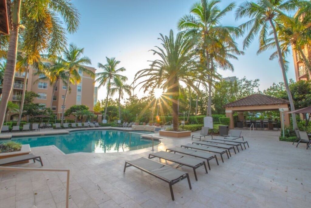 Photo of Others in Aventura