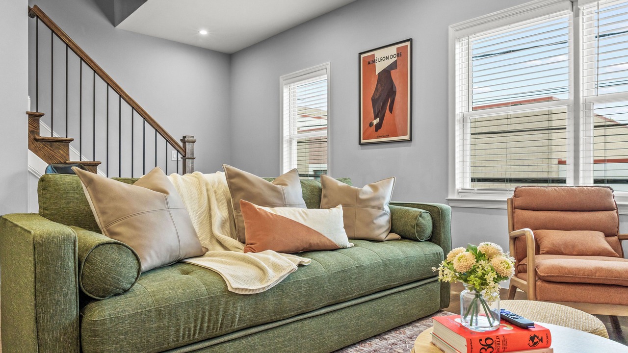 Photo of Livingroom in The Heights