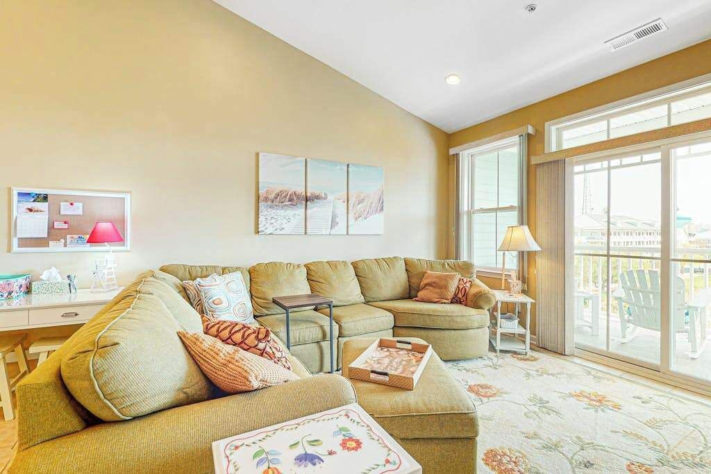Photo of Livingroom in Sunset Island
