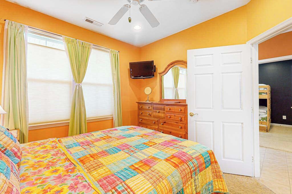 Photo of Bedroom in Sunset Island