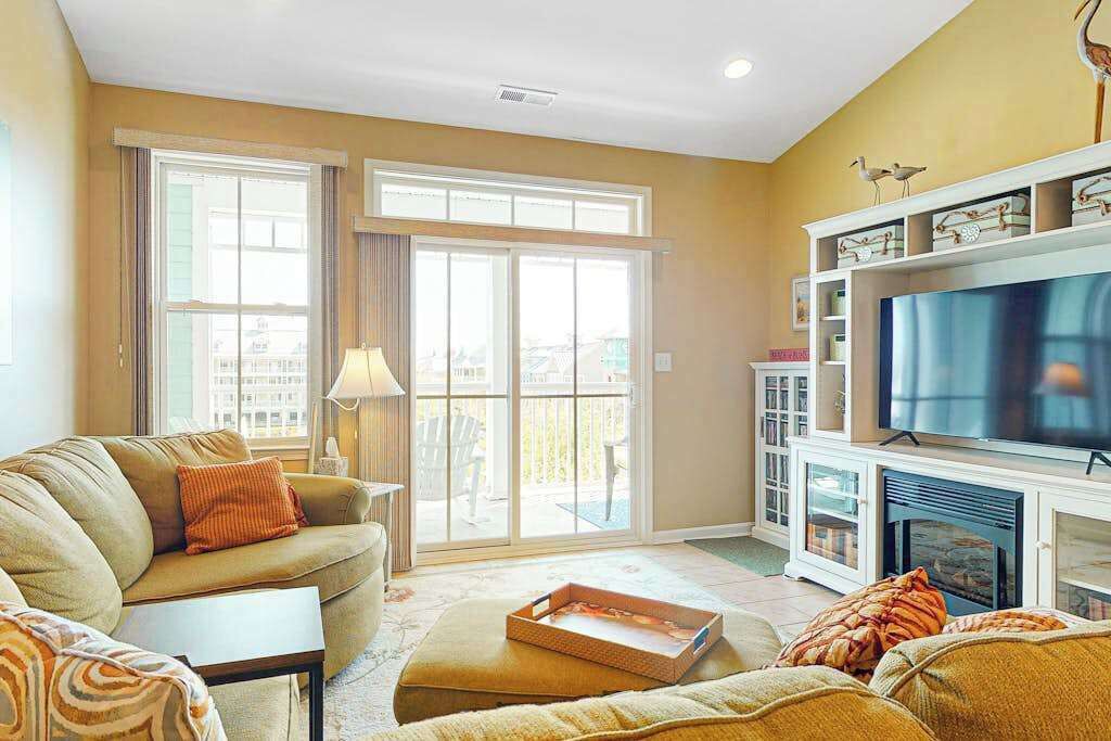 Photo of Livingroom in Sunset Island